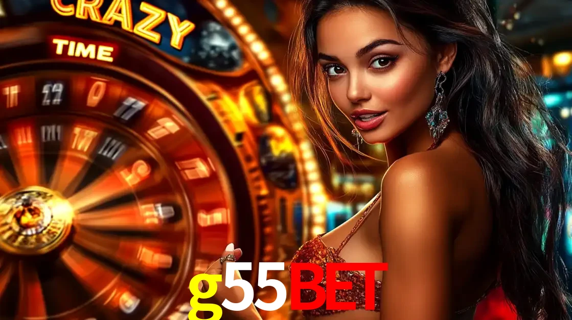 Mulher ao lado da roda de prêmios do jogo de cassino ao vivo Crazy Time, um dos shows de jogos mais emocionantes oferecidos pela plataforma de apostas g55bet.