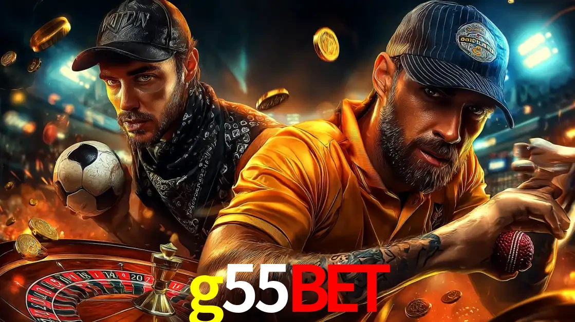 Montagem de apostas esportivas e cassino no g55bet, com um homem segurando uma bola de futebol e outro uma de beisebol sobre uma roleta e moedas voadoras.